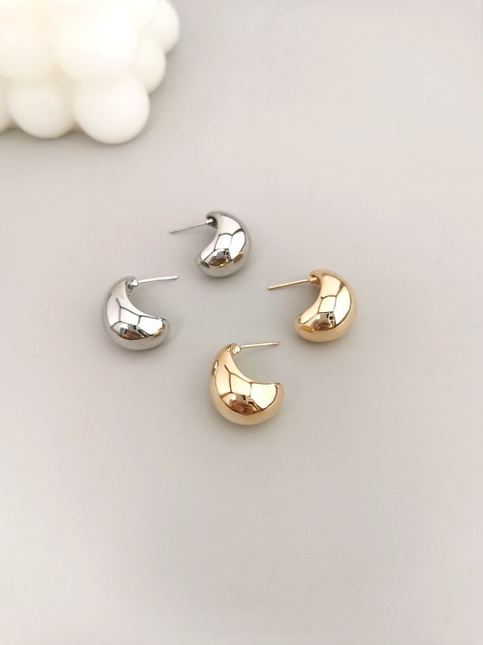 Elegant Silver Earrings with Unique Design