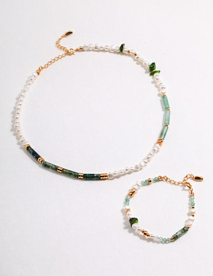 Green Gemstone and Pearl Silver Necklace