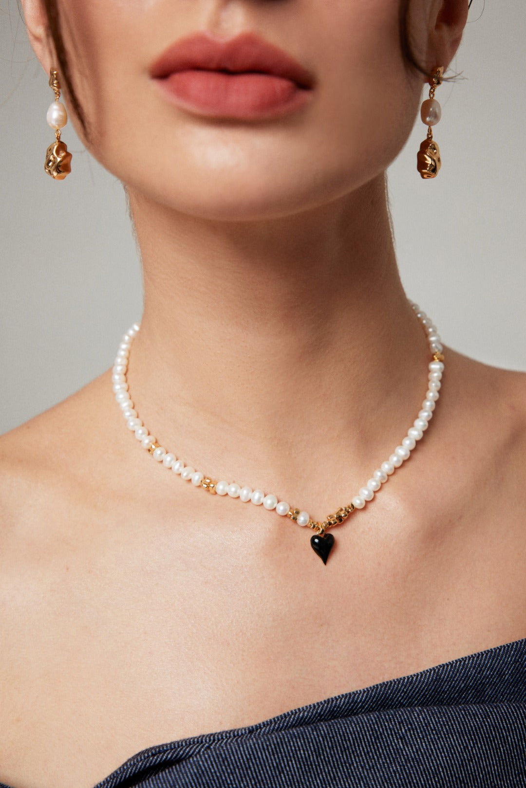 French-Style Heart Pearl Necklace and Bracelet Set