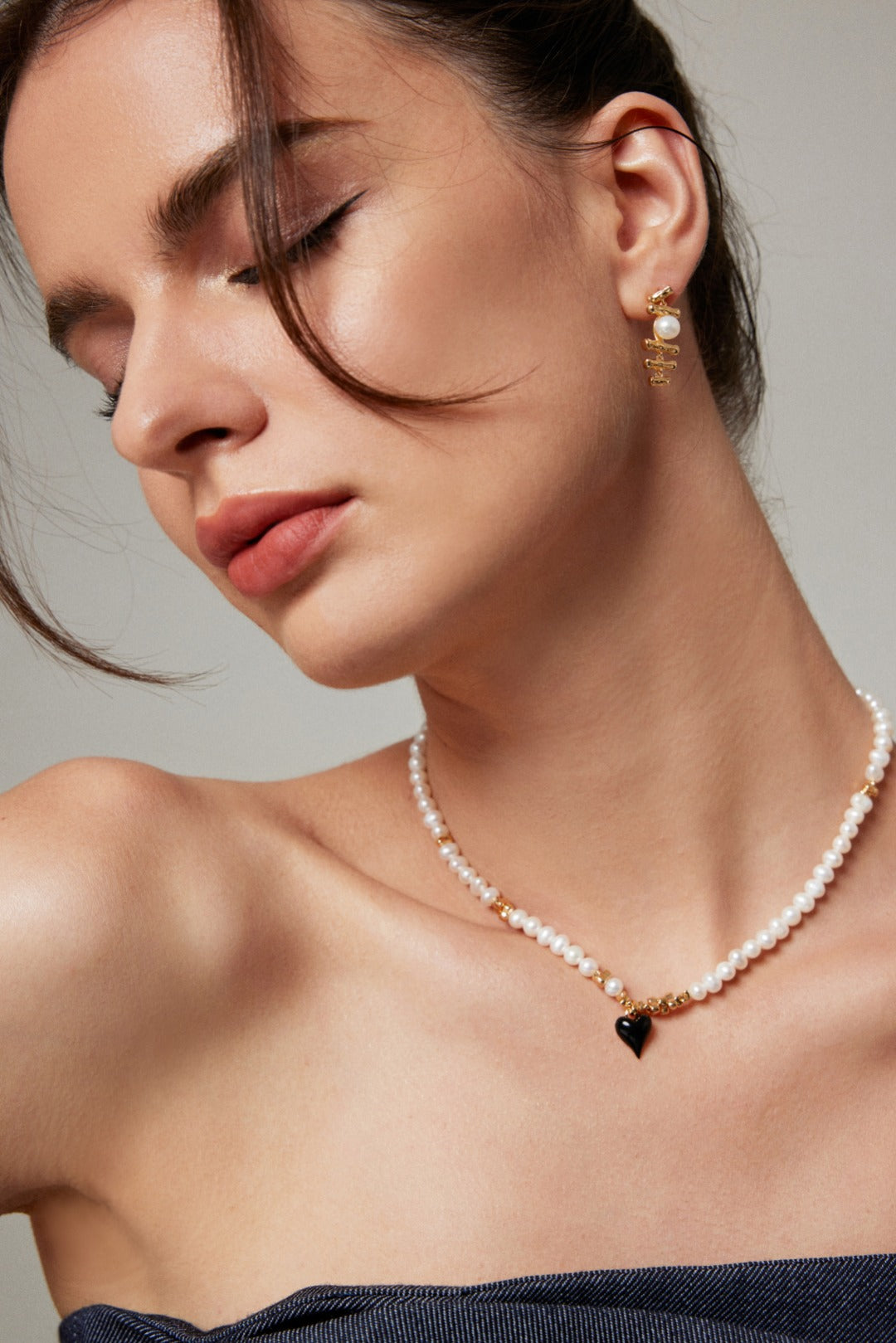 French-Style Heart Pearl Necklace and Bracelet Set